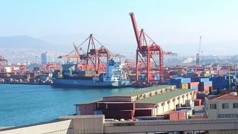 İzmir Limanı'nda Korkunç Ölüm! Serdümen Reşat Doğan Hayatını Kaybetti