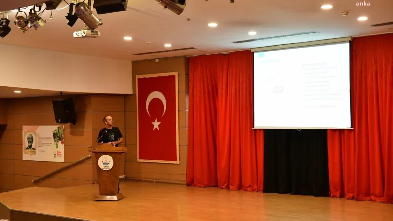 İzmir'de 'bağımlılıkla mücadele' semineri: Tedavi yöntemleri aktarıldı