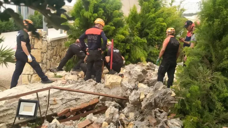 İzmir’de beton kemer faciası: Doktorun ağır yaralı eşi de vefat etti