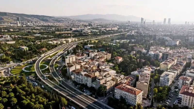 İzmir’de bir belediyeden daha dev satış kararı: 46 parsel tek tek vitrine çıkıyor
