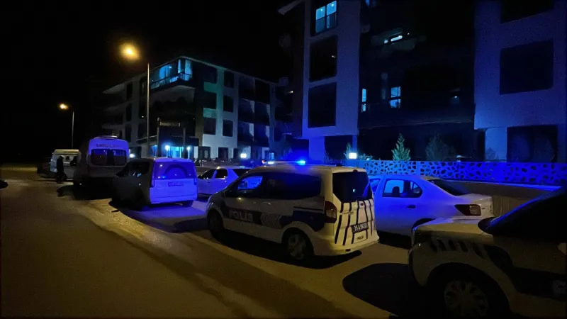 İzmir'de Kan Donduran Cinayet! Aile Faciası Mı, İntihar Mı?