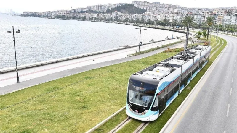 İzmir'de Tramvay Sürprizi! O Durak Neden Kapatıldı?