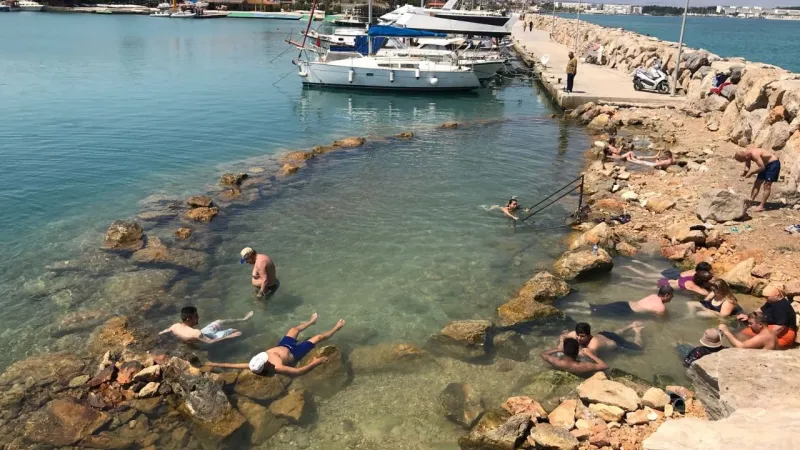 İzmir'de Denizde Şifa! Ücretsiz Termal Mucize Seni Bekliyor!