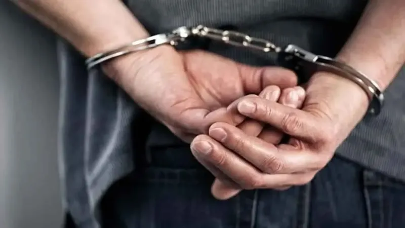 İzmir'de FETÖ Operasyonu! 10 Kişi Gözaltında! Şok Detaylar