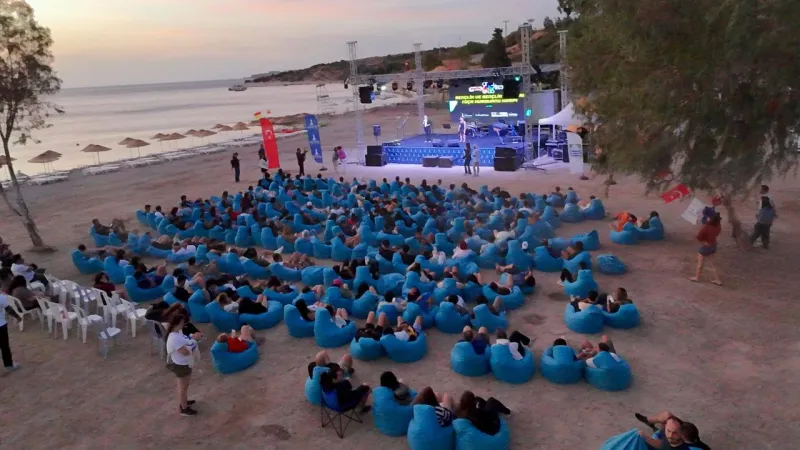 İzmir Gençlik Kampı Coşkusu! Festival Havasında Bir Yaz Seni Bekliyor!