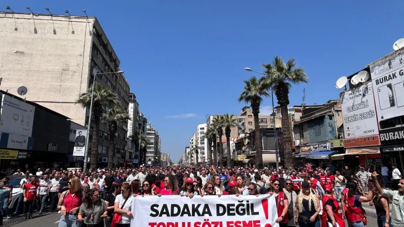 İzmir’de grevde 2. gün: İşçiler Kültürpark’a yürüyor