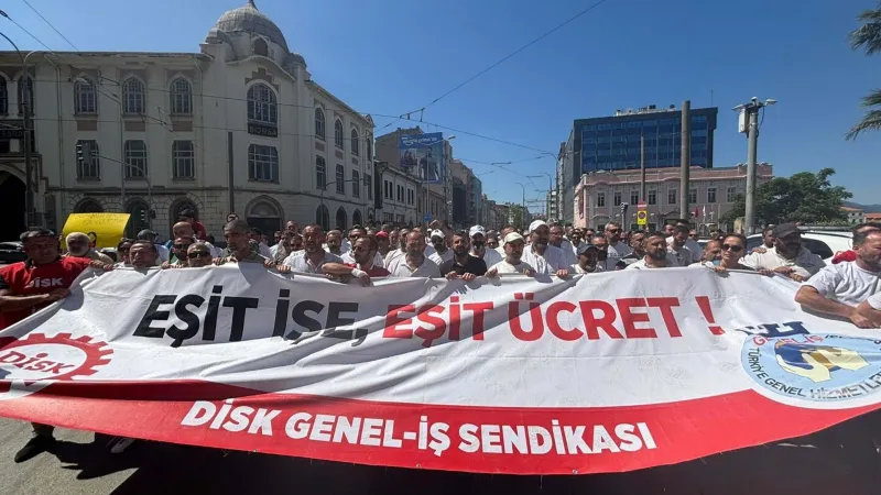 İzmir'de Grev Alarmı! İşçiler Hakları İçin Direniyor!