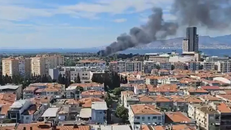 İzmir'de korkutan anlar: Balçova'da yangın çıktı!