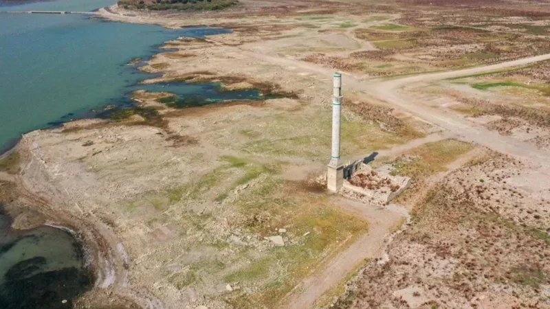 İzmir'de kuraklık alarmı: Barajların doluluk oranı tarihi düşük seviyede