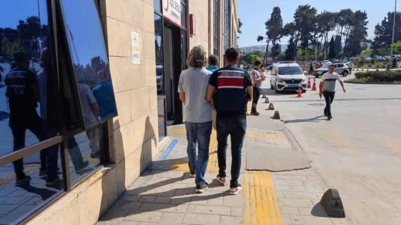 İzmir'de propagandaya geçit yok: 5 gözaltı