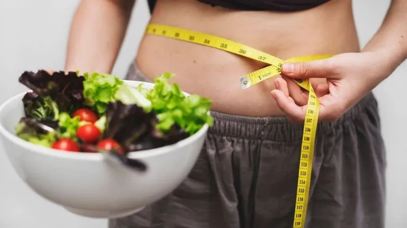 İzmir’de sağlıklı yaşam hamlesi: Diyetisyen hizmetiyle kilolardan kurtuluyor, hastalıkları yeniyorlar