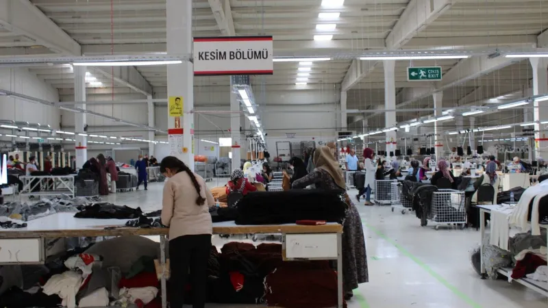 İzmir’de tekstil firması iflas bayrağını çekti!