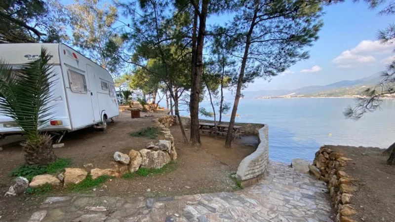 Kalemlik Orman Kampı 2025 Fiyatları Şok Etti! İzmir'de Kamp Cenneti