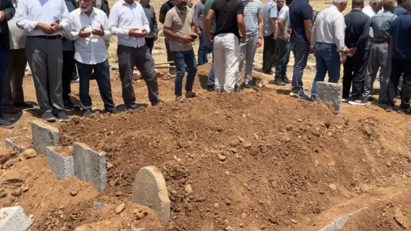 İzmir'deki zincirleme kaza 5 can aldı: Kız kardeşler yan yana defnedildi