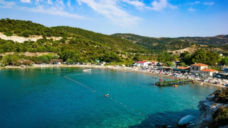 İzmir'e bir saat uzaklıktaki sakin koy: Sazlıca Plajı'na ESHOT ile nasıl gidilir?