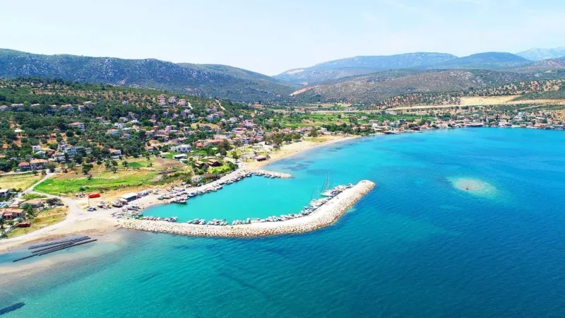 Urla Kalabak Plajı: İzmir'e En Yakın Saklı Cennet! ESHOT'la Ulaşım Rehberi