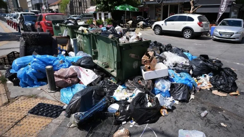 İzmir'de Çöp Krizi! Halk Sağlığı Alarm Veriyor (Son Dakika)
