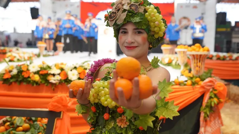 Seferihisar Mandalina Şenliği: Turuncu Bayram Coşkusu Başlıyor!