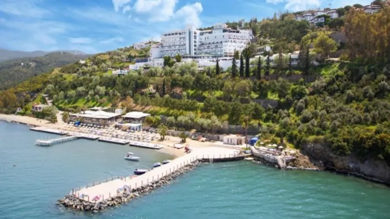İzmir'in turistik bölgesi Sulçuk'un Mavi Bayraklı plajları