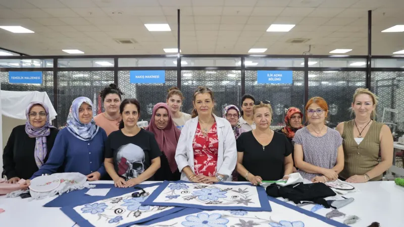 İzmirli Kadınlar Üretiyor: Meslek Fabrikası ile Aile Bütçesine Destek!