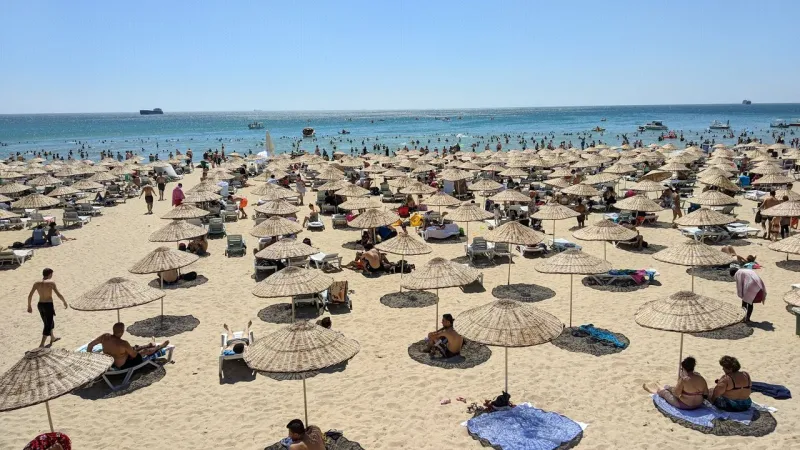 İzmir'de Tatil Hayal Mi Oldu? Vatandaşlar Anlattı!