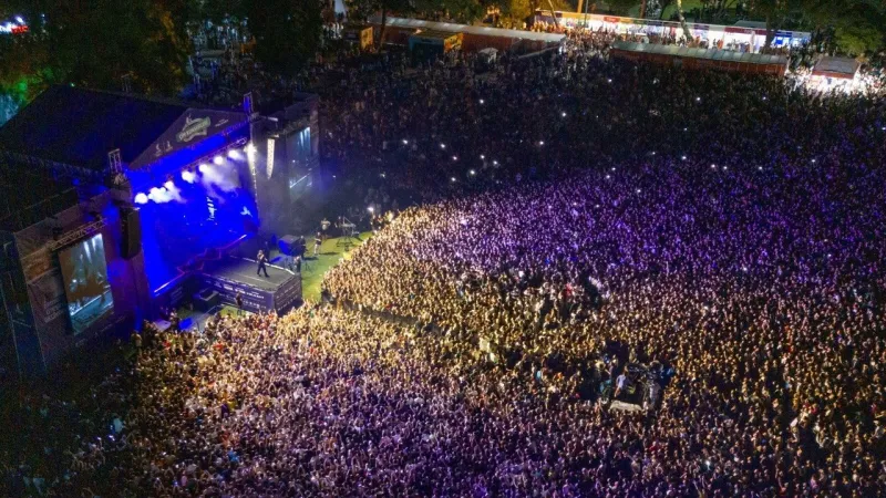 İzmir'de Festival Başlıyor! İEF 2024'te Muhteşem Program Seni Bekliyor!