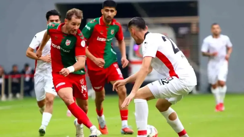 Karşıyaka'dan Zirveye Şampiyonluk Sözü! 23 Yıl Sonra Gelen Rekor