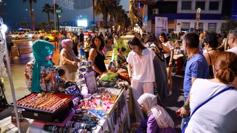 Karşıyaka’da El Emeği Gece Pazarı yeniden açılıyor: 11 Haziran'da başlayacak