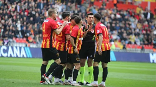 Kayserispor’da an çok kart gören Gökhan Sazdağı oldu