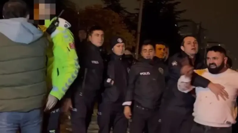 Kaza yaptığının bile farkında değil ama polisi tehdit ediyor