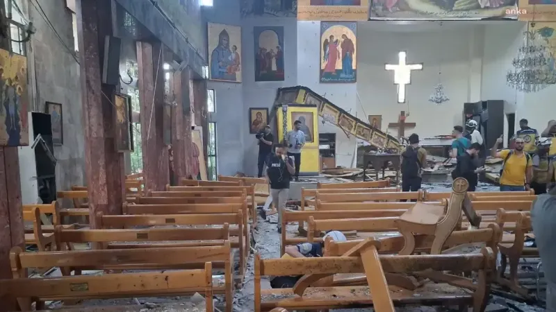 Kilisede dehşet: 20’den fazla kişi öldü