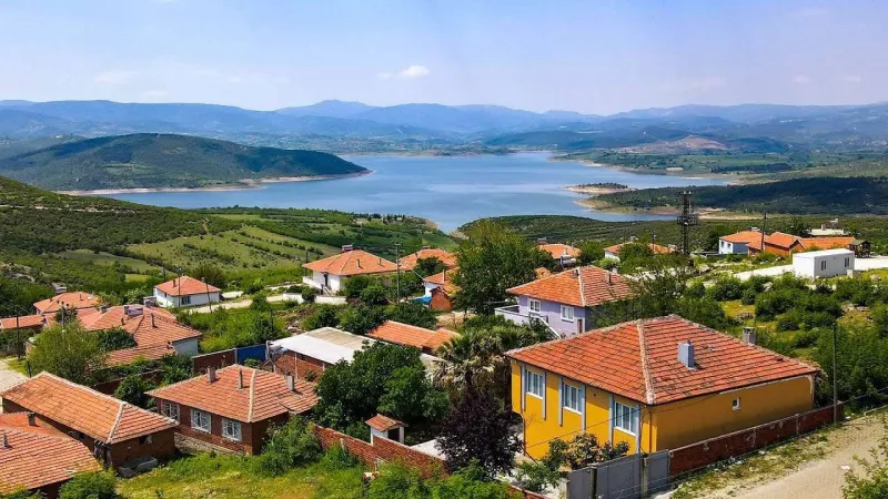 Balıkesir'in Saklı Cennetleri: En Güzel Köyleri Keşfet!