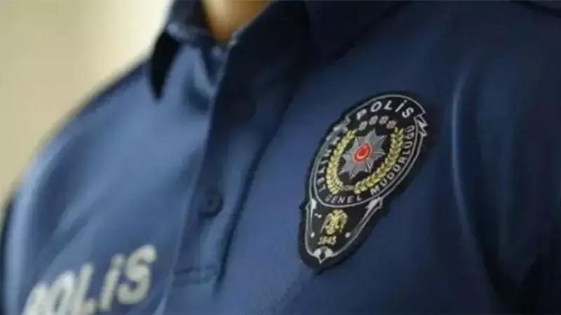 Kiralık araçta 16 kilo uyuşturucu madde! Polis memuru suçüstü yakalandı