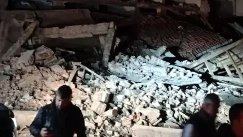 Korku dolu gece: Balıkesir geceyi sokakta geçirdi,artçılar devam ediyor