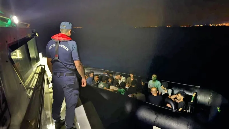 Kuşadası'nda Göçmen Dramı! Sahil Güvenlik Operasyonuyla Kurtarıldılar