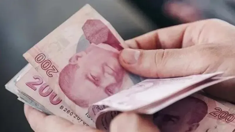 Maaşlardan her ay yüzde 3 kesinti yapılacak: Karar Resmi Gazete'de