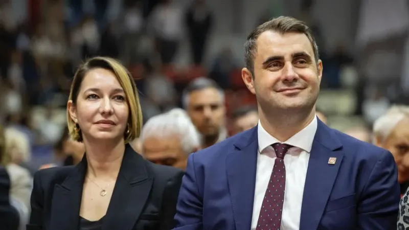 Mağdur işçi Büyükşehir’i İl Başkanı’na şikayet etti: 10 aydır ücretsiz izindeyim!