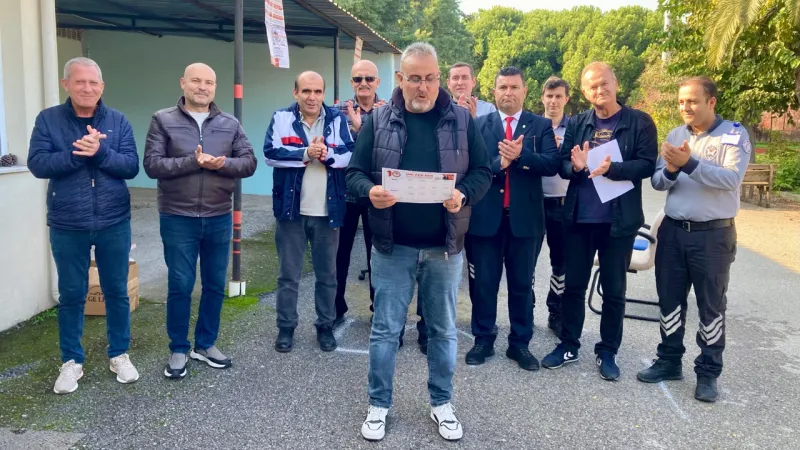 Manisa CBÜ'de sendikalarından istifa eden idari personelin yeni adresi ÜNİ-PER-SEN oluyor