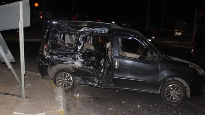Manisa'da Korkunç Kaza! 1 Ölü, 8 Yaralı: Detaylar Şoke Etti!