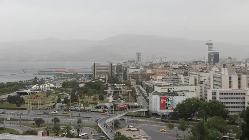 Meteoroloji'den toz taşınımı uyarısı: Etkili olacak yerler tek tek açıklandı