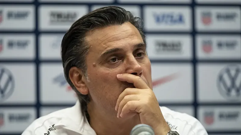 Montella: "Seneye de burada olmak istiyoruz"