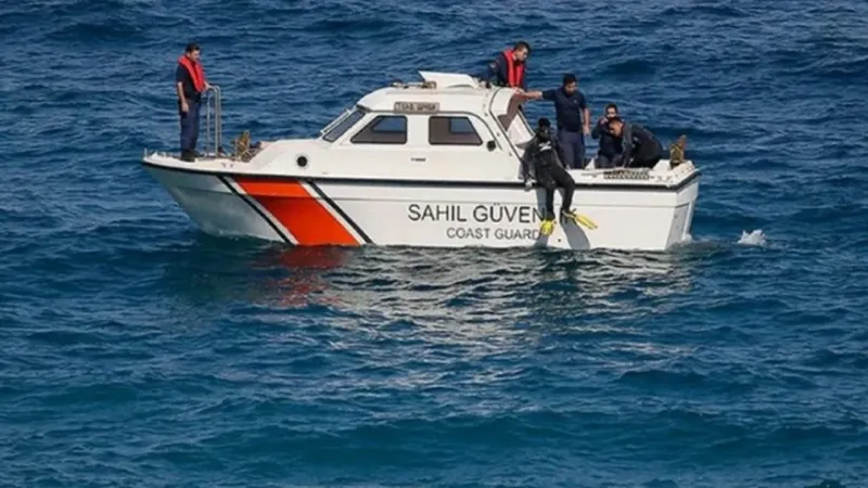 Muğla'da düzensiz göçmenleri taşıyan tekne battı: Çok sayıda ölü var!
