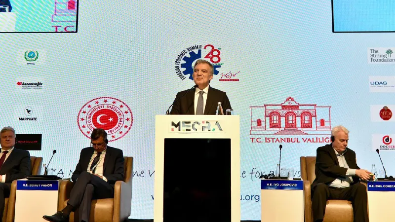 Abdullah Gül'den Kritik Uyarı: Savaşın Bedeli Ağır Olur!