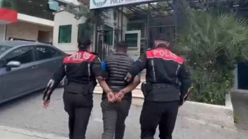 İzmir'de Yağma Suçlusu Yakalandı! 13 Yıllık Kaçış Sona Erdi