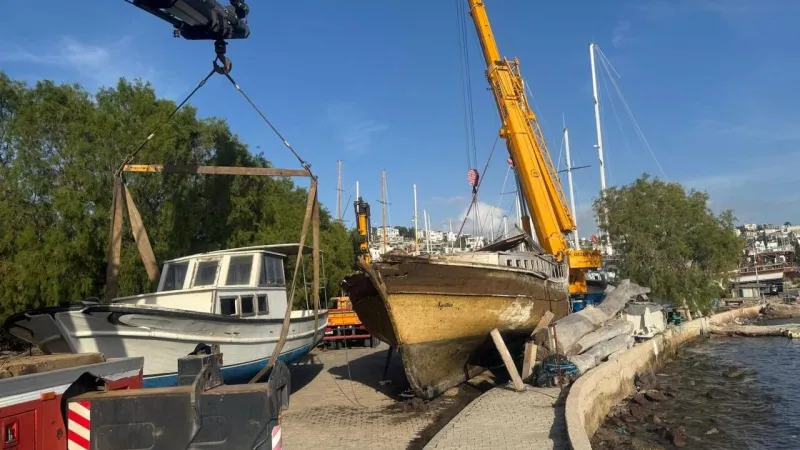 Batık Tekne Suntan Kurtarıldı! Bodrum'da Neler Yaşandı?
