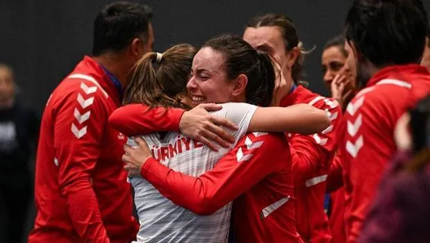 A Milli Kadın Tenis Takımı Tarihi Başarı! Dünya Gruplarına Yükseldi