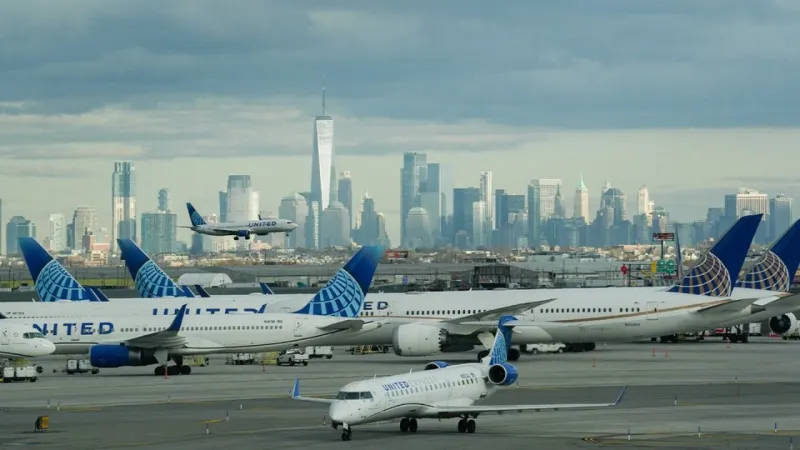 Newark Havalimanı'nda Travma İzni! Uçuşlar Neden İptal Edildi?