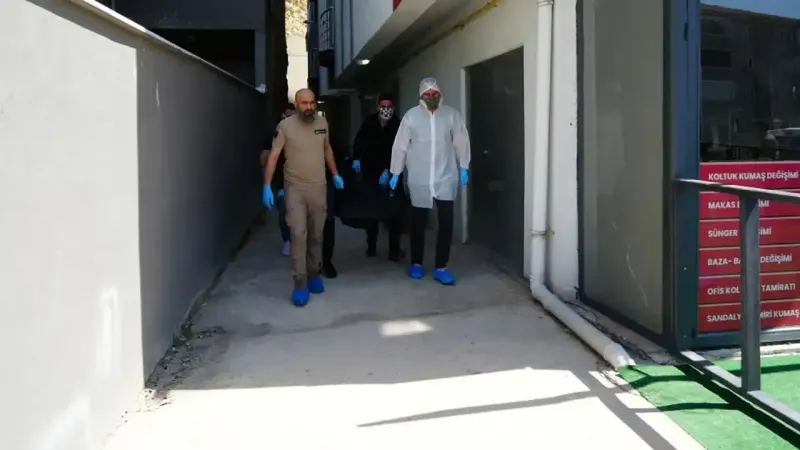 Hamile Kadın Cinayeti! Kokudan Ortaya Çıkan Korkunç Gerçek