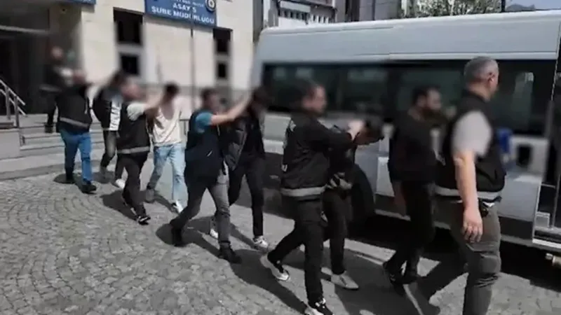 İzmir Dahil 17 İlde Dolandırıcılık Operasyonu: Şok Gelişmeler!