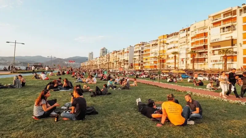 İzmir'de Şok Eden Araştırma: İzmirliler Neden Bu Kadar Stresli?